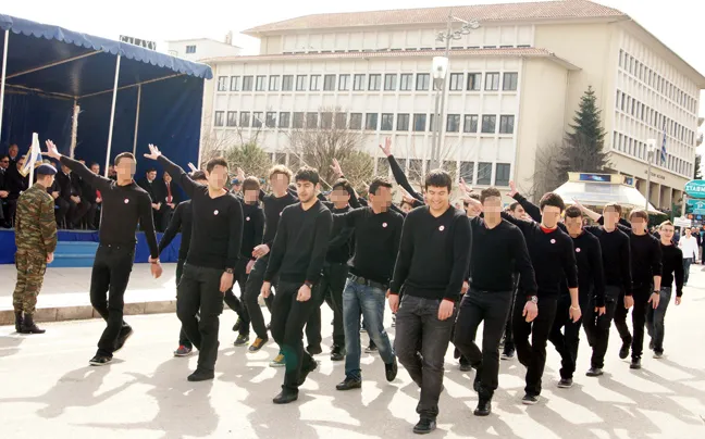 Ομαδική μούτζα μαθητών σε παρέλαση στα Γιάννενα (video)