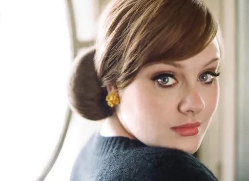 Adele | Θα τραγουδήσει στη νέα ταινία του James Bond!