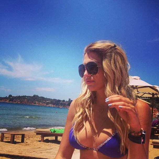 Sexy and Famous | Κωνσταντίνα Σπυροπούλου @ Ιnstagram (Photos)