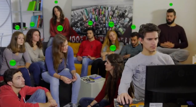Εξαιρετικό video φοιτητών της ΑΣΟΕΕ, για την αποξένωση που προκαλούν τα social media!