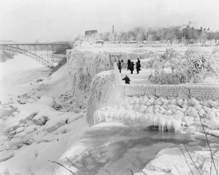 niagara falls frozen 1932
