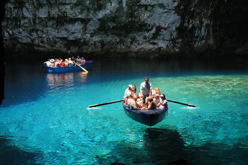 diaforetiko.gr : Cave Melissani Cefalonia island ΕΛΛΑΔΑ:  Γιατί ζούμε στην πιο όμορφη χώρα του κόσμου!