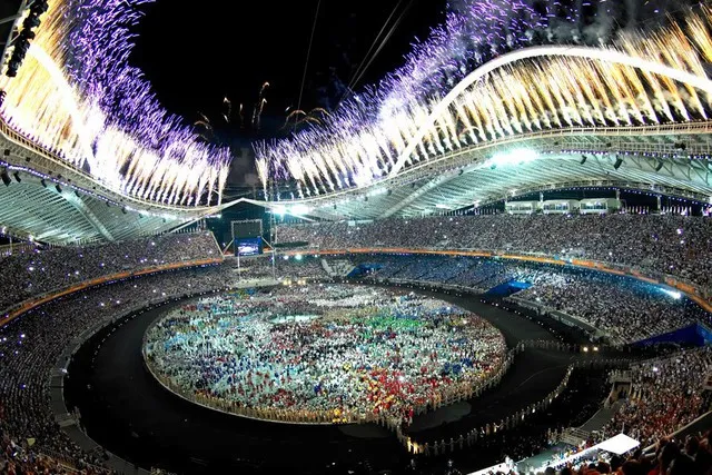Bloomberg: Το ΟΑΚΑ μέσα στα θαύματα της Ολυμπιακής Αρχιτεκτονικής 