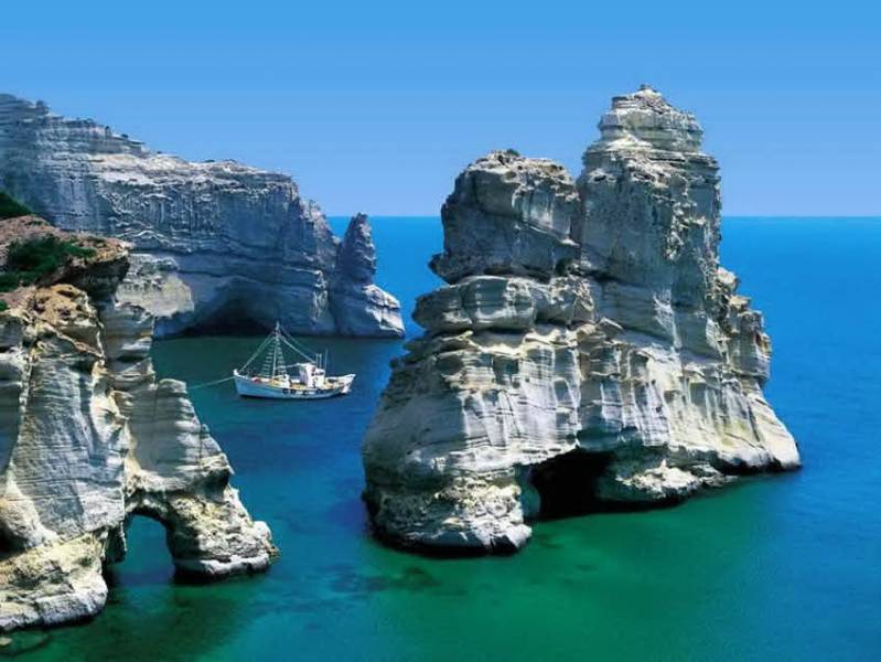 diaforetiko.gr : kleftiko mhlos Οι πιο όμορφες ελληνικές παραλίες! ..Ένα φωτογραφικό αφιέρωμα που ξεχειλίζει ομορφιά !!!