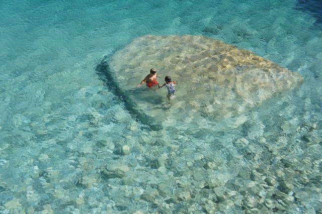 diaforetiko.gr : seychelles beach ikaria 2 Οι πιο όμορφες ελληνικές παραλίες! ..Ένα φωτογραφικό αφιέρωμα που ξεχειλίζει ομορφιά !!!