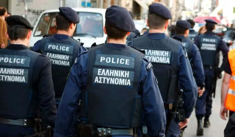 Πανελλήνιες 2015: Η προθεσμία για τις αστυνομικές σχολές!