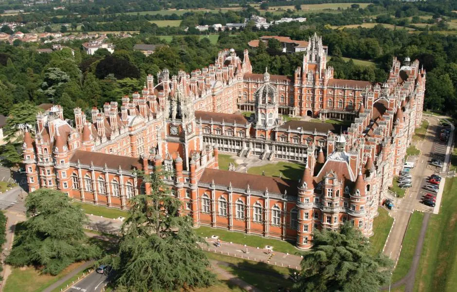 9 PhD Υποτροφίες 2015 από το Royal Holloway, University of London