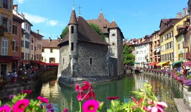 annecy-old-town-2