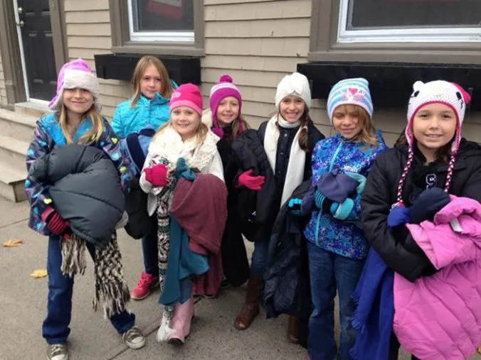 kids-donate-warm-clothes-homeless-winter-canada-8