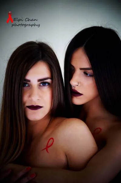 Σερραίοι φωτογραφίζονται γυμνοί για την ευαισθητοποίηση κατά του AIDS!