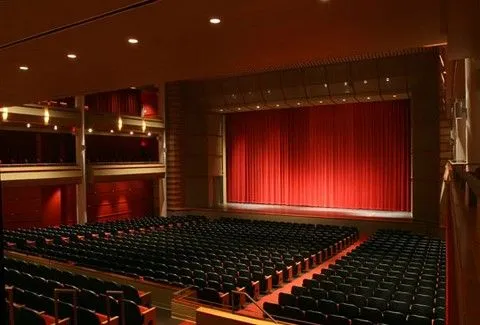 Δωρεάν διάθεση εισιτηρίων για θέατρο από τον Δήμο Βύρωνα