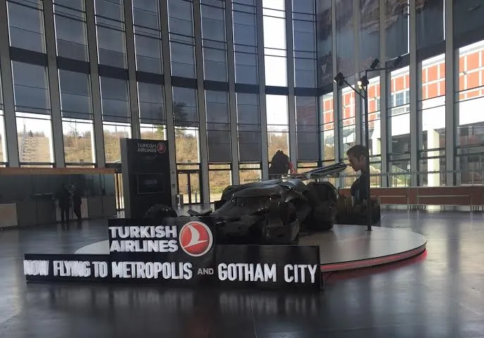 Η Turkish Airlines παρουσιάζει το Batmobile!