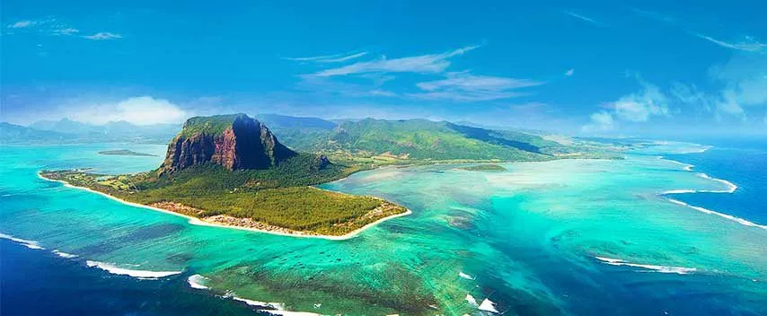 Τα καλύτερα νησιά στον κόσμο: Ανάμεσα τους η Σαντορίνη!