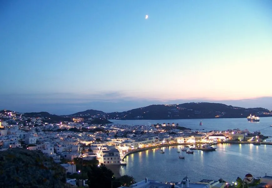 Δύο ελληνικά νησιά στους 13 καλύτερους καλοκαιρινούς προορισμούς του κόσμου!