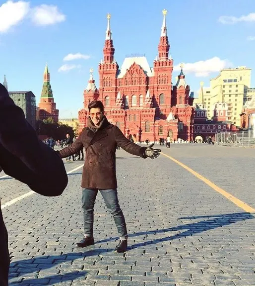 Ο Σάκης Ρουβάς χόρεψε συρτάκι στο Κρεμλίνο και τους ξεσήκωσε ΟΛΟΥΣ! (βίντεο)