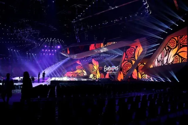 Baku_Crystal_Hall_-_stage_(Eurovision_Song_Contest_2012)_3