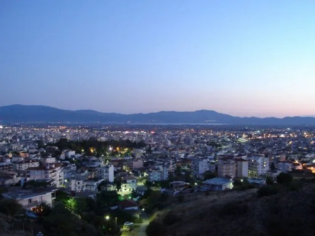 Agrinio,_Etolio-Acarnania_Prefecture,_Greece_-_city_by_evening