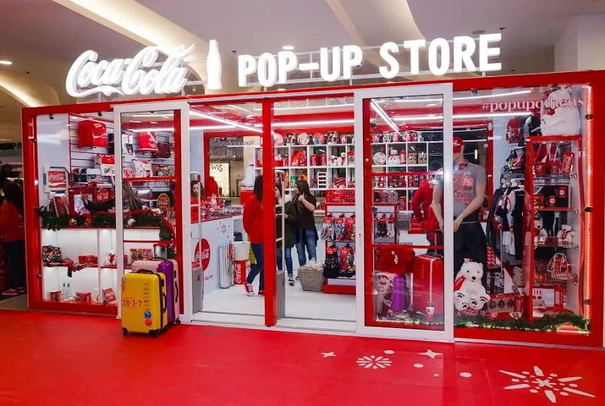 Coca-Cola Pop-Up Store: No1 προορισμός και αυτά τα Χριστούγεννα!