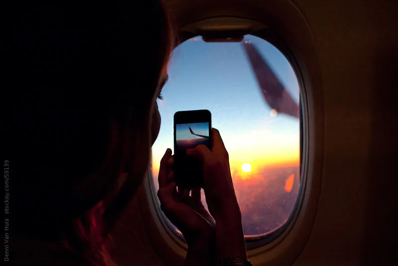 Τι μπορεί να συμβεί εάν δεν απενεργοποιήσεις το κινητό σου στο αεροπλάνο!