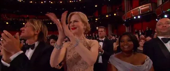 Επιτέλους η Nicole Kidman απάντησε για το πιο ΑΒΟΛΟ χειροκρότημα που έχουμε δει