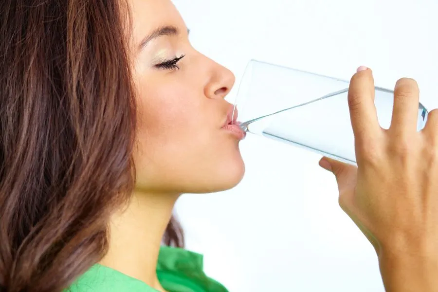 Είσαι σίγουρος ότι ξέρεις πόσα ποτήρια νερό πρέπει να πίνεις την ημέρα;