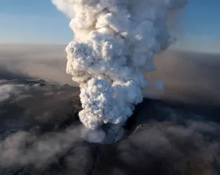 Ισλανδία | Πουλάει μέσω Ίντερνετ ηφαιστειακή τέφρα με επιτυχία