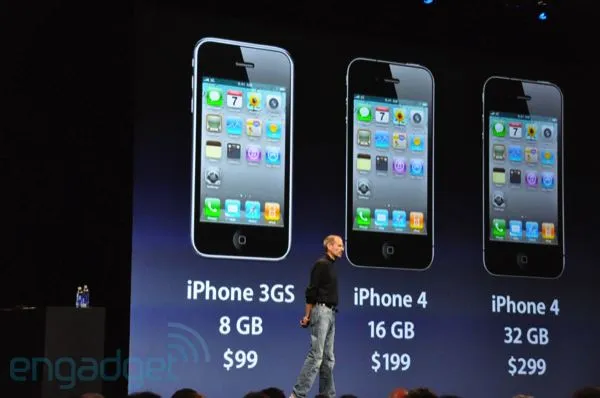 iPhone 4, κατα την παρουσίασή του ήρθε σε δύσκολη θέση ο Steve Jobs