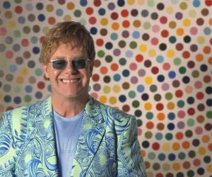 Elton John: Είμαι γέρος για pop τραγούδια!