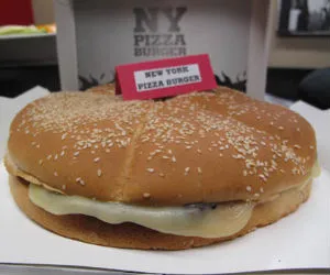 Burger King | Έφερε την Pizza-Burger