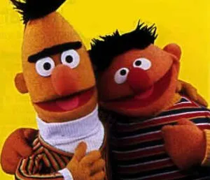 Sesame Street | Gay η γνωστή κούκλα Bert;