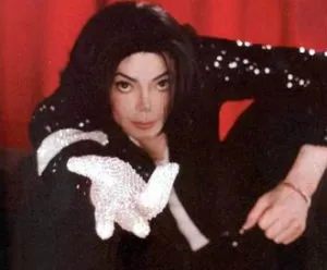 Michael Jackson | Το παιχνίδι με δώρο γάντι!