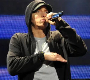 Eminem | Πρώτος σε like στο Facebook!