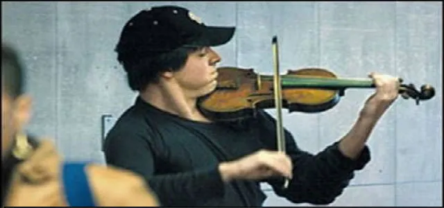 Έρευνα | ΗΠΑ | Όταν ο διασημότερος βιολιστής έπαιξε στο Μετρό!