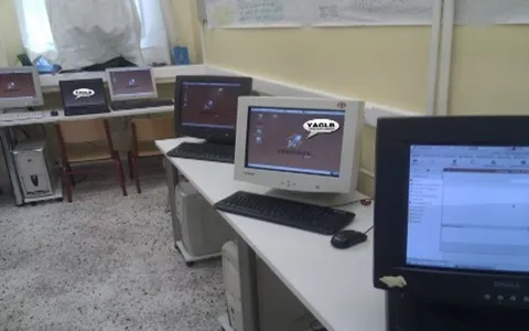 Εργαστήρι Πληροφορικής με Linux σε Δημοτικό σχολείο!