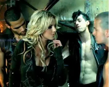 Britney Spears | Till The World Ends (νέο videoclip)