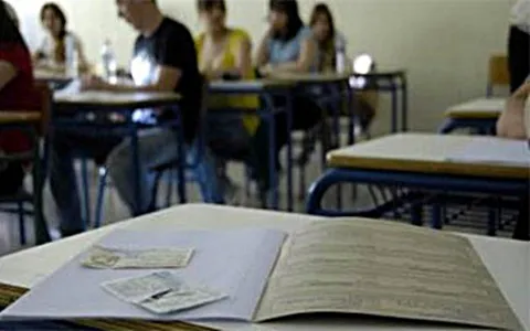 Επαναληπτικές Πανελλήνιες Εξετάσεις 2011 | Έδωσαν λάθος θέματα!