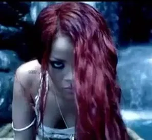 Rihanna | Προκλητικά βίαιο το βίντεο του 