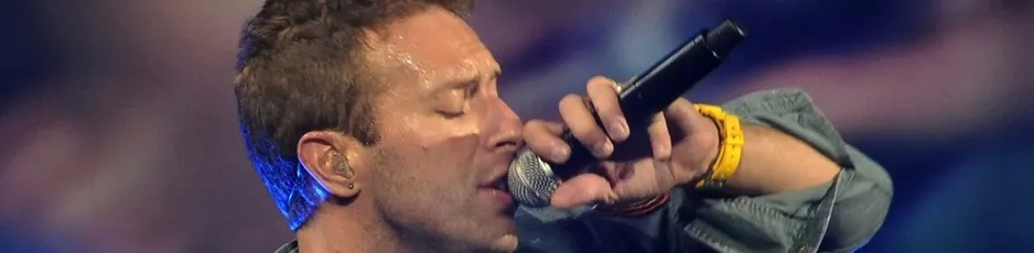 Coldplay | Φαν τους τραγουδούσε στον κήπο του Chris Martin!