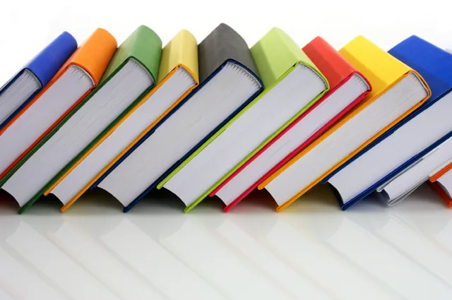 Γυμνάσια: Ξεκίνησε η διανομή των σχολικών βιβλίων