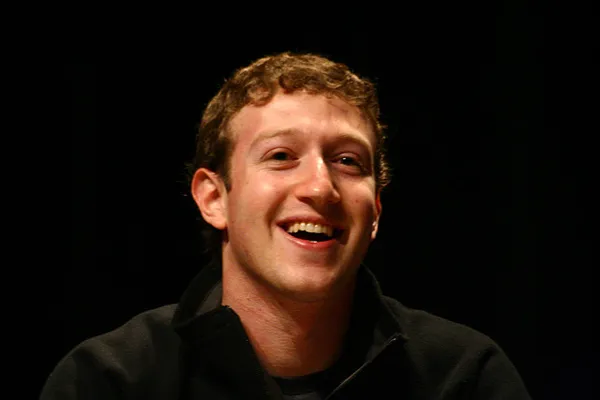 Facebook: Ο Mark Zuckerberg και η αντίδραση του για τον Έμπολα! 