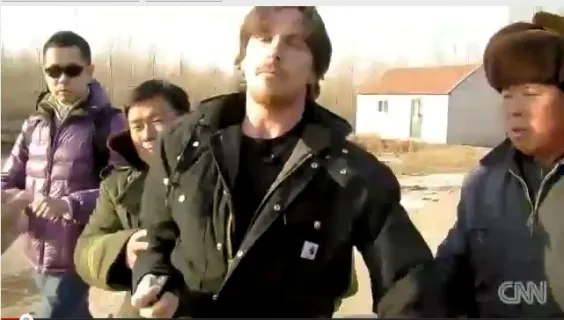 Κίνα | O Christian Bale εκδιώχθηκε κακήν κακώς από σπίτι ακτιβιστή