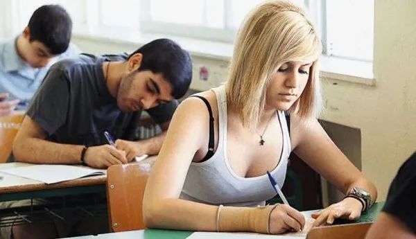 Πανελλαδικές Εξετάσεις 2012 | Πρόγραμμα
