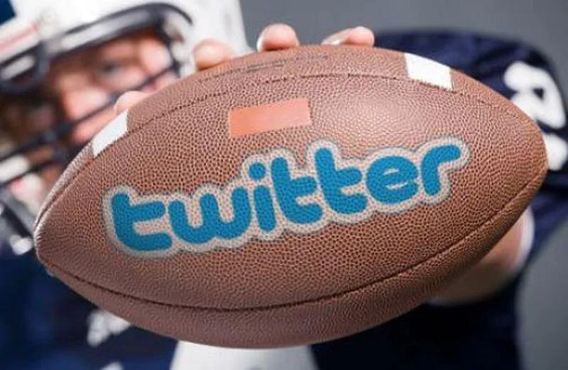Super Bowl μέσα από το Twitter (lol)