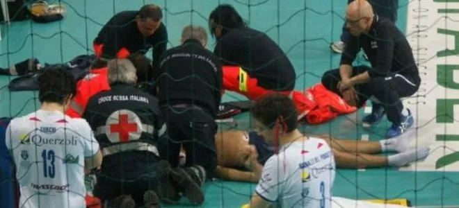 Αθλητής volley έπεσε νεκρός κατά τη διάρκεια του αγώνα! 
