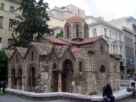 Οι ομορφότερες εκκλησίες για την Ανάσταση στο κέντρο της Αθήνας!