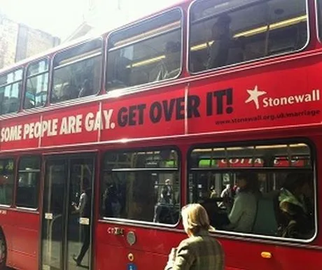 Λονδίνο | Λεωφορεία υπέρ των gay γάμων