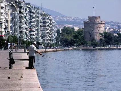 Θεσσαλονίκη | Σκέψη για πλωτό διάδρομο στην παραλία