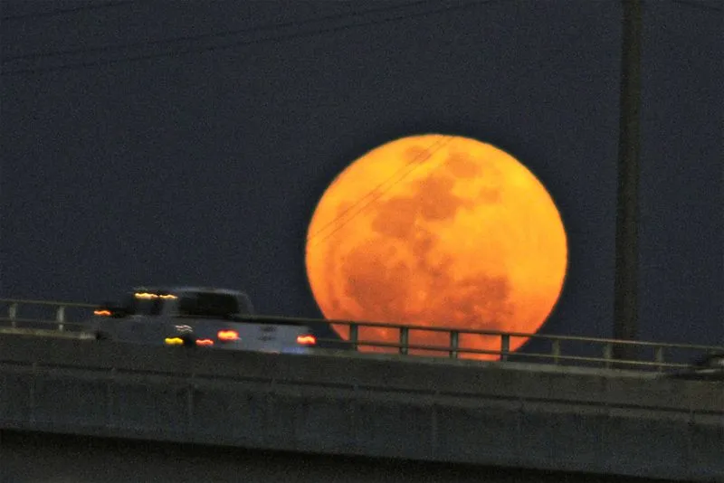 Το Σάββατο το μεγαλύτερο φεγγάρι του 2012!