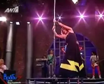Πηνελόπη Αναστασοπούλου | Pole dancing για τον Κωστόπουλο!