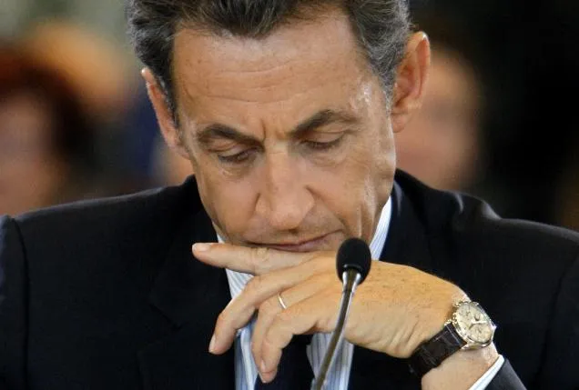 Nicolas Sarkozy | Τα καλλυντικά L'Oreal και τα μπλεξίματα με το νόμο! 